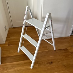 カインズ脚立の画像