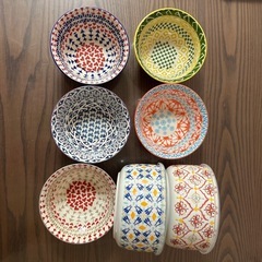 【お引き渡し者決定】【美品】コストコお茶碗　小さ目＋蓋付き容器　...