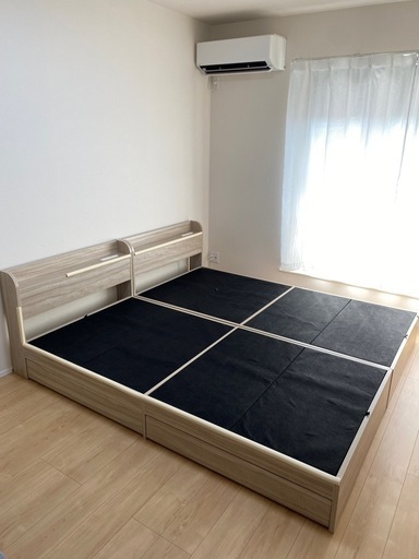 ベッドフレーム　シングル　2つ