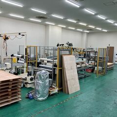 カンタン作業！ホワイトボードおよび壁材製造のお仕事です。の画像