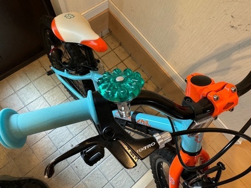 美品　夏に向けてヨツバサイクル　子ども用自転車　18インチ　