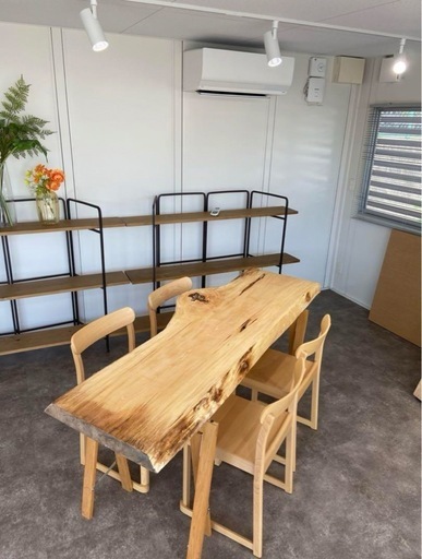 (赤字です) 白栃　一枚板テーブル　新品/未使用　杢あり