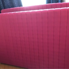 ダブルベッドの画像