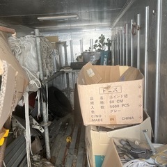 お譲り先決まりました。アルミコンテナ　ジャンク品の画像