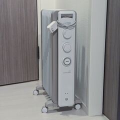 デロンギ RHJ21F0812-WH ヴェルティカルド・オイルヒーターの画像