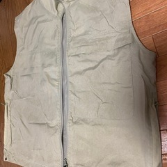 ファスナー付きベスト