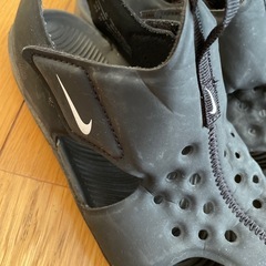 NIKE キッズ サンダルの画像