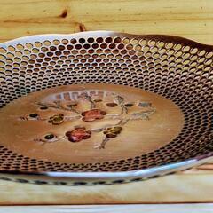 最終値下げ　格安　ビンテージ　逸品　金属製平飾り皿　2点　金属工芸品の画像