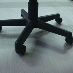 ●キャスター付き事務用椅子差し上げますの画像