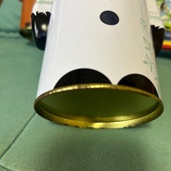 お菓子の空き缶の画像