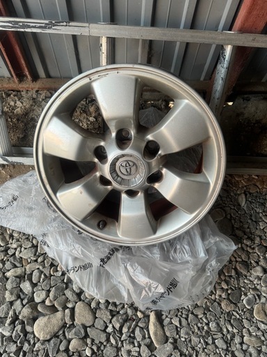 ハイラックスサーフ215純正ホイール