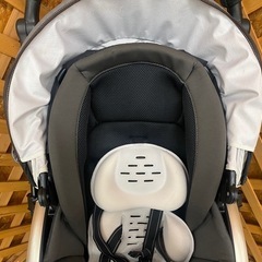 【愛品館 江戸川店】コンビ CWLアンブレッタ4キャスエッグショックUH 2017年発売 ベビーカー ID::110-024871-007の画像