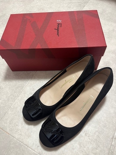 Ferragamo  フェラガモ　レディースパンプス