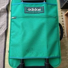 ADIDAS 小型スーツケースの画像