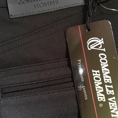 黒ストレッチパンツの画像