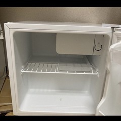 一人暮らしサイズ冷蔵庫の画像