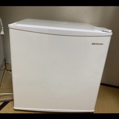 一人暮らしサイズ冷蔵庫の画像