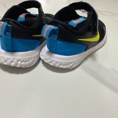 子供　スニーカー　ナイキの画像