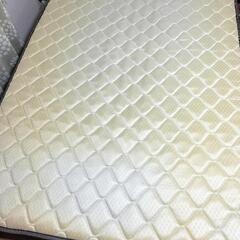 専用ページです。ニトリ ダブルベッド マットレスとフレームの画像