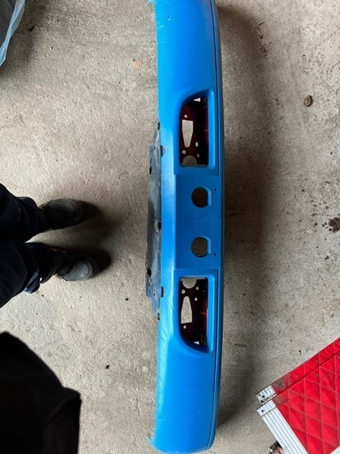 2トンNEWエルフ純正バンパー