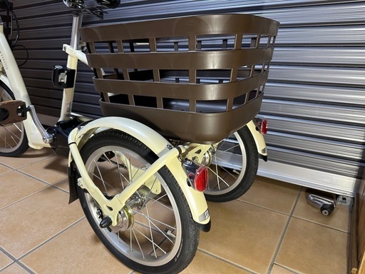 電動アシスト自転車三輪