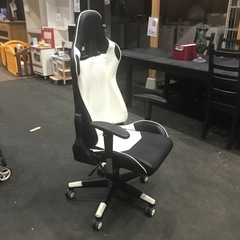 ゲーミングチェア　電動マッサージ機能サービスの画像