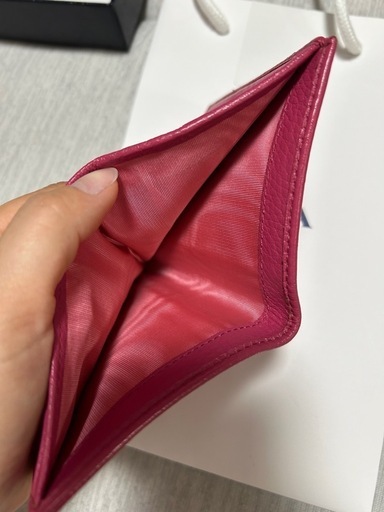 PRADA   二つ折り財布