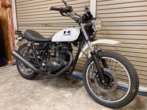 カワサキ　250TR 配送可能　支払いは現金or振り込みも可能　白