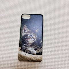 iPhone8専用　スマホケース　子猫の画像