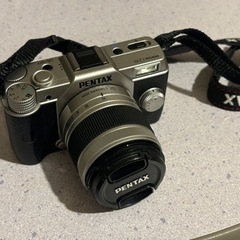 【お譲り先決定】中古美品　ミラーレス一眼　PENTAX Q10 ズームレンズキット