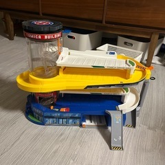 ダブルアクション　トミカビル