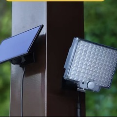 LED ソーラー屋外ライトの画像