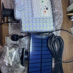 LED ソーラー屋外ライトの画像