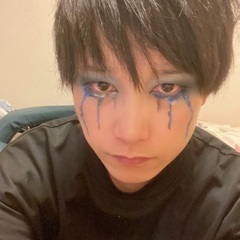 V系バンド ヴォーカルやりたいです。
