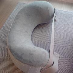 エルゴベビー　授乳クッション　ナチュラルカーブ　ナーシングピローの画像