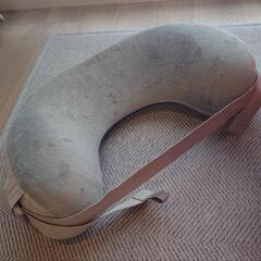 エルゴベビー　授乳クッション　ナチュラルカーブ　ナーシングピローの画像