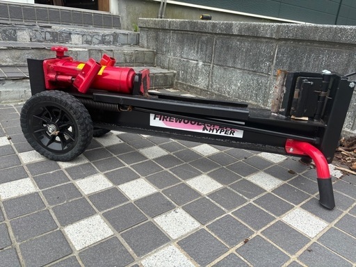 値引き可　
手動薪割り機【2024年DCMにて購入】