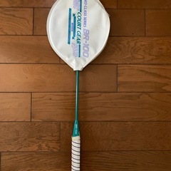 バトミントンラケットの画像