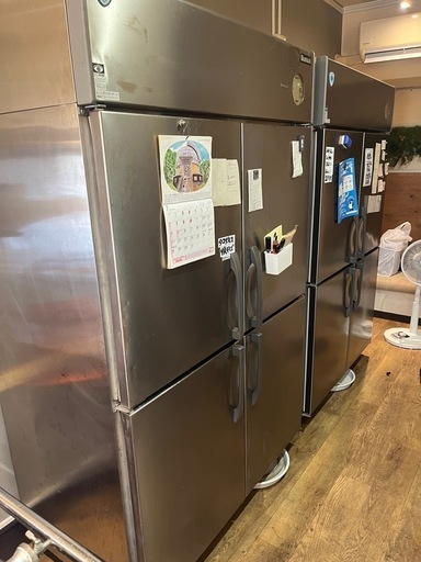 Daiwa縦型冷凍庫4面