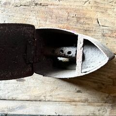 《１２７》昔のアイロン　昭和レトロ　アンティーク　オブジェの画像