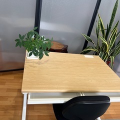 ニトリ　平机　本社で使用美品。100cm