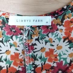 美品　LOWRYS FARM Ｍサイズ トップス花柄の画像