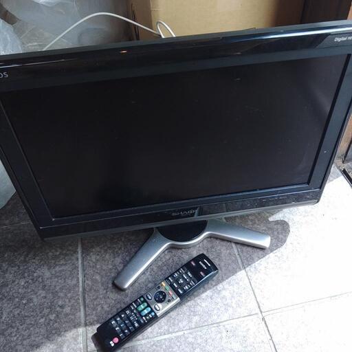 液晶テレビ　シャープ　アクオス　20インチ？