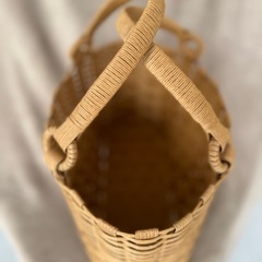 【値下げしました】クラフト バンド バック かご　かばん ナチュラル 角底 持ち手 自然 エコ 編み 可愛い レトロ 丈夫の画像