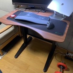 手動昇降式デスクの画像