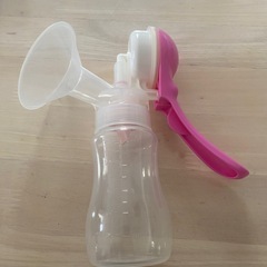 手動搾乳機の画像