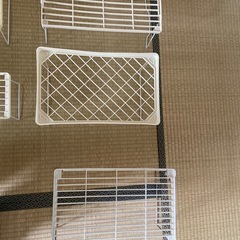 【無料】キッチンシンク下ラック、浴室用ラックの画像