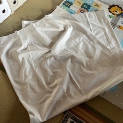 ニトリ　カーテン　左右セット