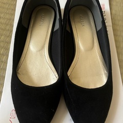 パンプス 黒  スエード素材 