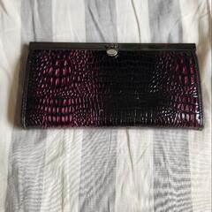クロコダイル調がま口長財布
